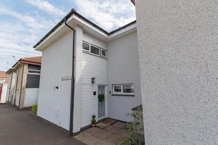 4 Bedroom Terraced House For Sale In Ash Grove, Livingston, EH54