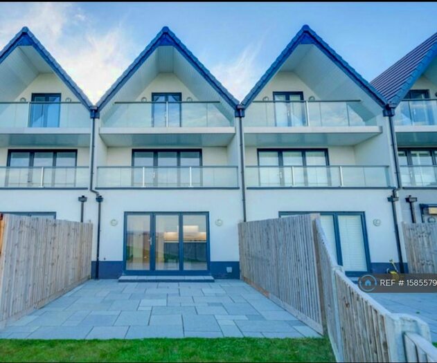 4 Bedroom Terraced House To Rent In Anchor House, Walton On The Naze, CO14