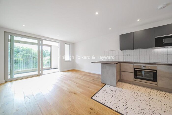 1 Bedroom Flat To Rent In Commonside East, Mitcham, CR4