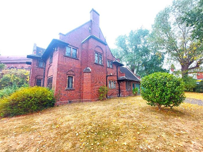 7 Bedroom Detached House To Rent In Hob Moor Road, Birmingham, B10