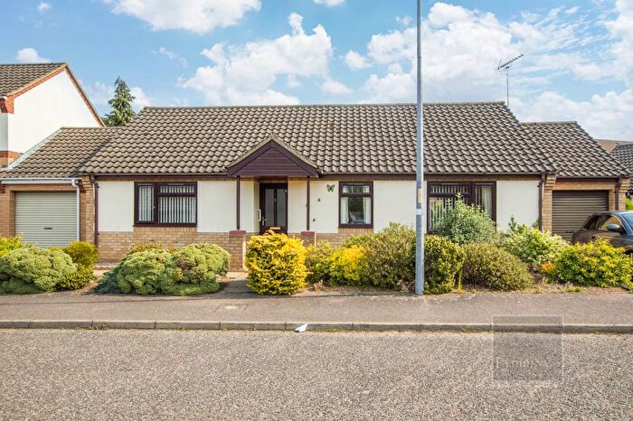3 Bedroom Detached Bungalow For Sale In Argyll Crescent, Taverham, NR8