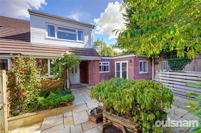 2 Bedroom End Of Terrace House For Sale In Westbury Avenue, Droitwich, Worcestershire, WR9