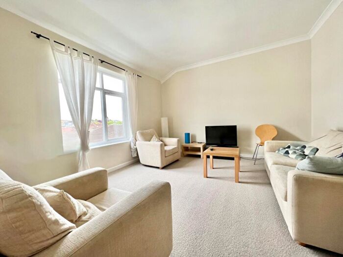 3 Bedroom Apartment To Rent In Alma Road, Clifton, Bristol, BS8