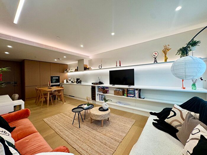 1 Bedroom Flat To Rent In Rathbone Square, W1T