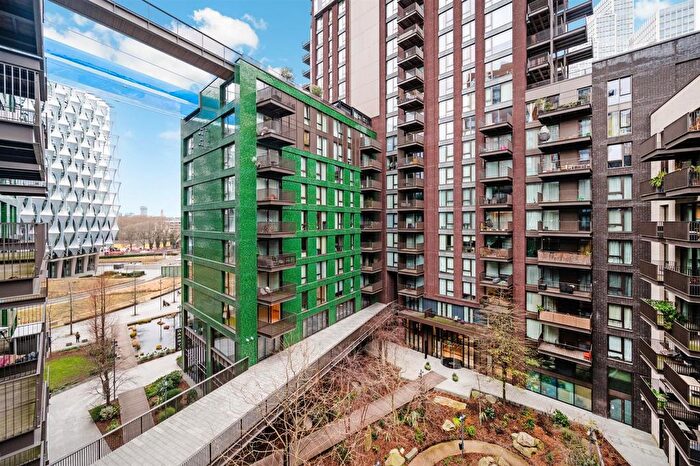 Studio To Rent In Viaduct Gardens, London, SW11