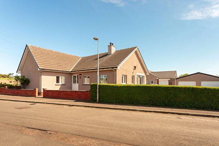 3 Bedroom Cottage For Sale In Forfar Road, Maryton, Kirriemuir, DD8