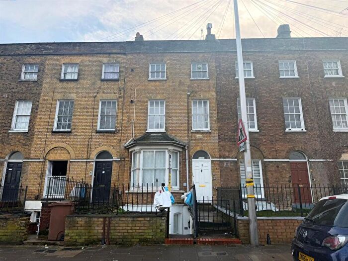 1 Bedroom Flat To Rent In Ordnance Street, Chatham, ME4