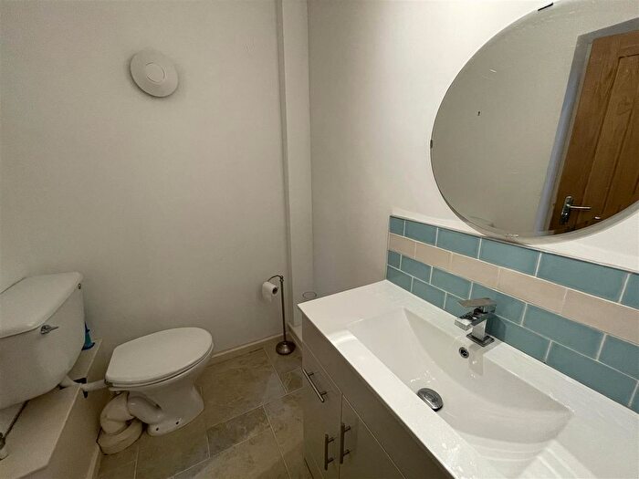 4 Bedroom Property To Rent In Derriman Glen, Ecclesall, S11