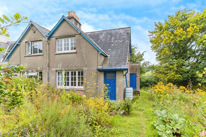 3 Bedroom End Of Terrace House For Sale In Dartington, Totnes, Devon, TQ9