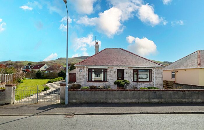 3 Bedroom Detached Bungalow For Sale In North Drive, Girvan, KA26