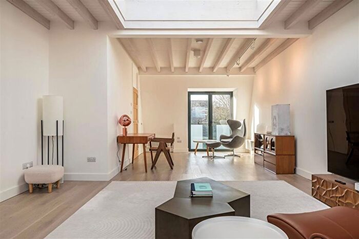 3 Bedroom Terraced House To Rent In Mitre Mews, Hither Green, SE13