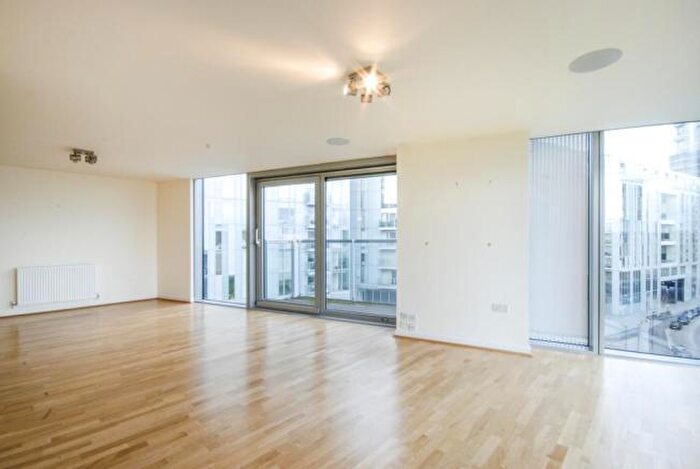 3 Bedroom Apartment To Rent In Little Thames Walk, Greenwich Creekside, SE8