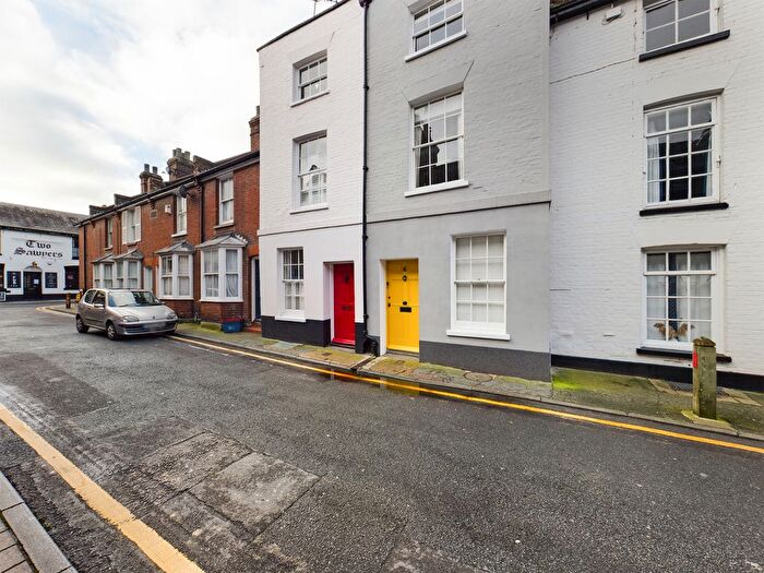2 Bedroom Terraced House To Rent In Canterbury, CT1