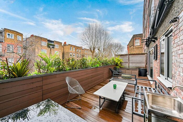 2 Bedroom Flat For Sale In Beatrix House, South Kensington, London, SW5