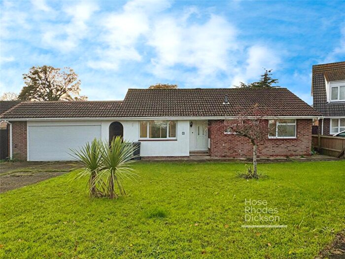 3 Bedroom Bungalow For Sale In Oaklands Close, Ryde, Isle Of Wight, PO33