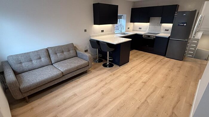 2 Bedroom Flat To Rent In Church Road, Urmston., M41