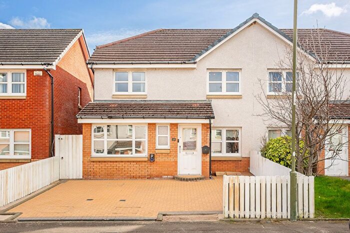 4 Bedroom Semi Detached House For Sale In Fernieside Place, Edinburgh, EH17