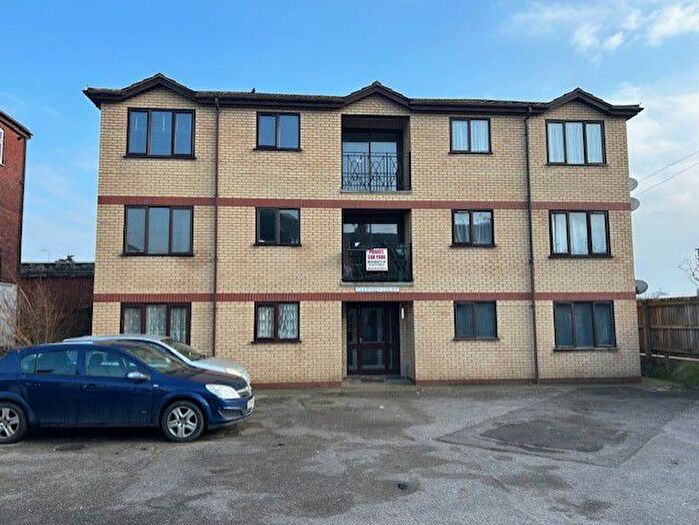 1 Bedroom Flat For Sale In Robin Hood Road, Skegness, PE25