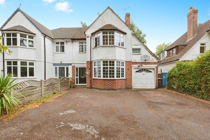 4 Bedroom Semi-Detached House For Sale In Spencefield Lane, Leicester, LE5
