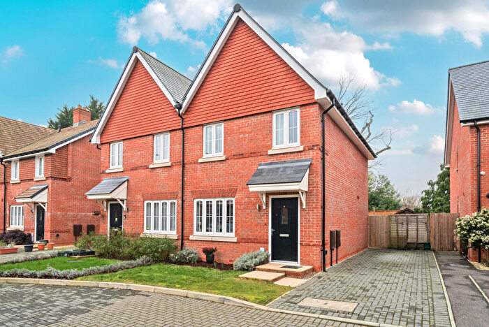 2 Bedroom Semi Detached House For Sale In New Bridge Road, Cranleigh, Surrey, GU6