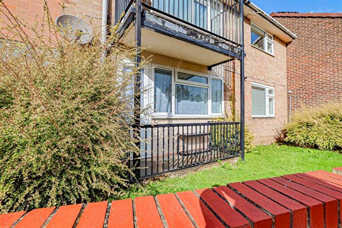 2 Bedroom Apartment To Rent In Hilldown Road, Hemel Hempstead, HP1