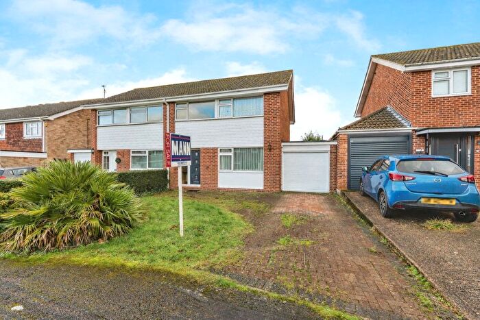 3 Bedroom Semi-Detached House For Sale In Friars Croft, Calmore, Southampton, Hampshire, SO40