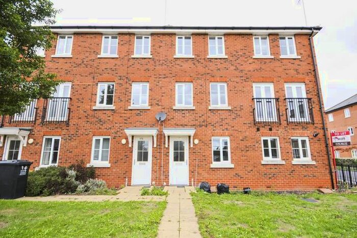 4 Bedroom Property To Rent In Cunningham Avenue, Hatfield, Hertfordshire, AL10