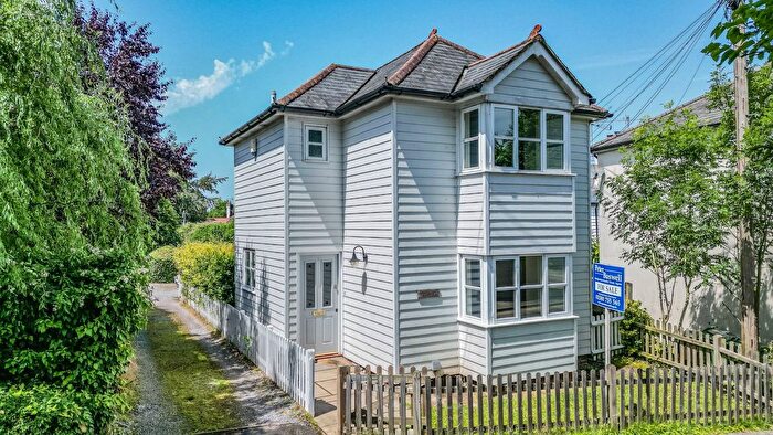 2 Bedroom Detached House For Sale In Heartenoak Lane, Hawkhurst, TN18