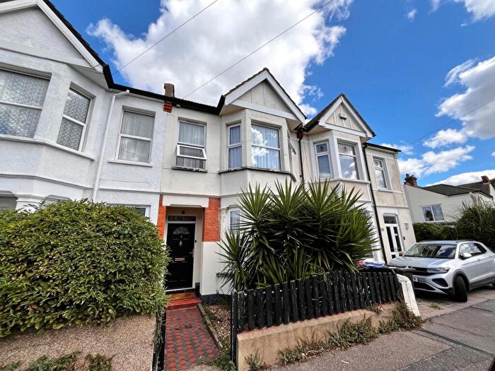 2 Bedroom Terraced House To Rent In Shaftesbury Avenue, Southend-on-Sea, Essex, SS1