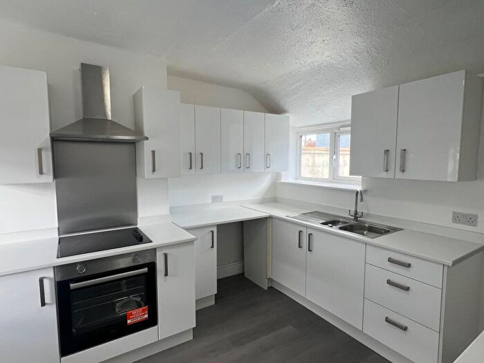 3 Bedroom Flat To Rent In Vaughan Street, Rhyl, LL18