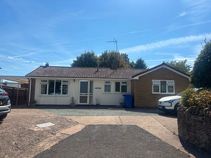 2 Bedroom Detached Bungalow For Sale In Bridge Road, Stoke Bruerne, NN12