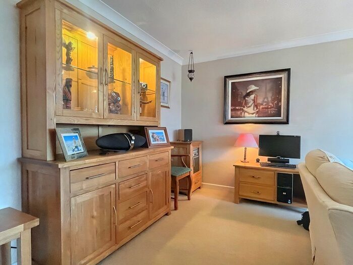 3 Bedroom Semi-Detached House For Sale In Willow Drive, Hutton, Weston-Super-Mare, North Somerset., BS24