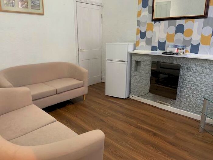 2 Bedroom Terraced House To Rent In Winnie RoadSelly OakBirminghamWest Midlands, B29