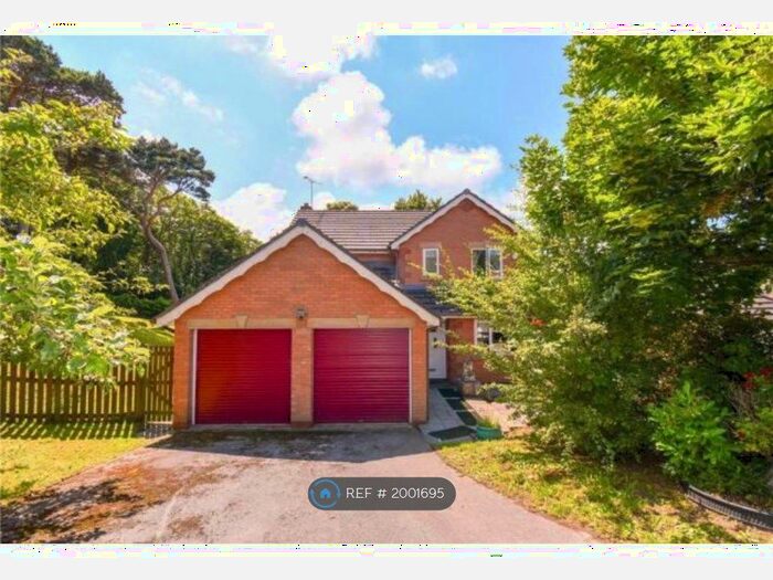 4 Bedroom Detached House To Rent In Bowgreen Close, Prenton, CH43