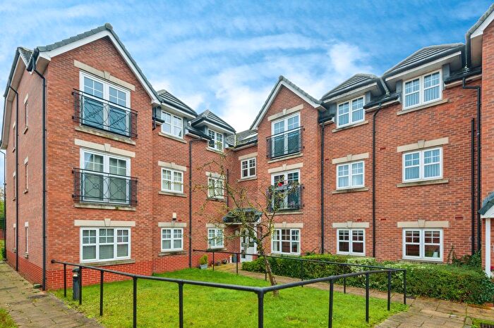 2 Bedroom Flat For Sale In Cronton Lane, Widnes, Cheshire, WA8