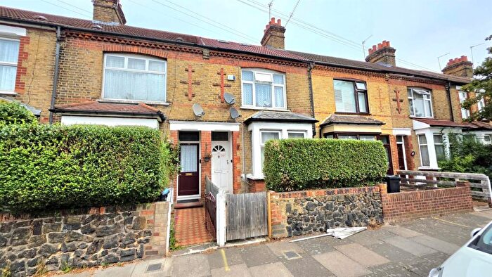 2 Bedroom Terraced House For Sale In Alberta Road, Enfield, EN1