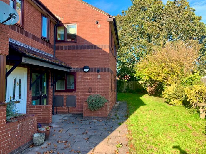 1 Bedroom Flat To Rent In Belvedere Close, Topsham, Exeter, EX3