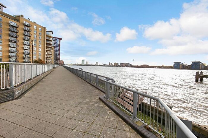 3 Bedroom Apartment To Rent In Edison Building, Westferry Road, Tower Hamlets, London, E14