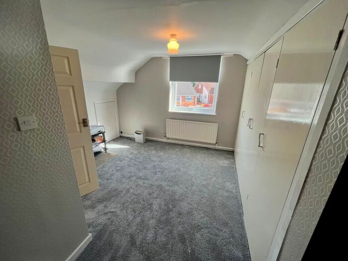 2 Bedroom Semidetached Bungalow For Sale In Sefton Drive, Maghull