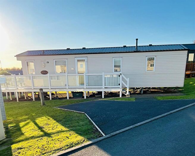 3 Bedroom Hotel For Sale In Terraces, Devon Cliffs, Exmouth, EX8