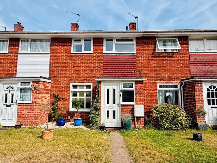 3 Bedroom Terraced House For Sale In Queens Avenue, Wallingford, OX10