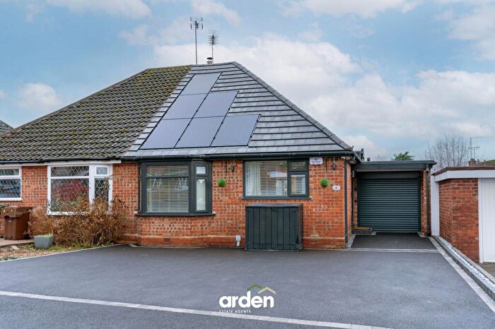 2 Bedroom Semi-Detached Bungalow For Sale In Hinton Avenue, Alvechurch, B48