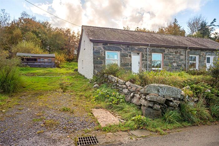 1 Bedroom Semi Detached House For Sale In Tan Y Bwlch, Mynydd Llandygai, Bangor, Gwynedd, LL57