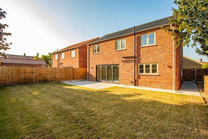 4 Bedroom Detached House For Sale In The Sett, North Wootton, PE30