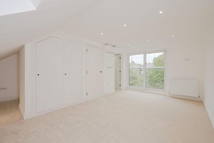 4 Bedroom End Terrace House For Sale In Cecil Road, London, SW19
