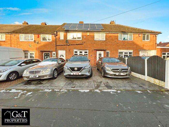 3 Bedroom Terraced House For Sale In Wheatsheaf Road, Tividale, Oldbury, B69