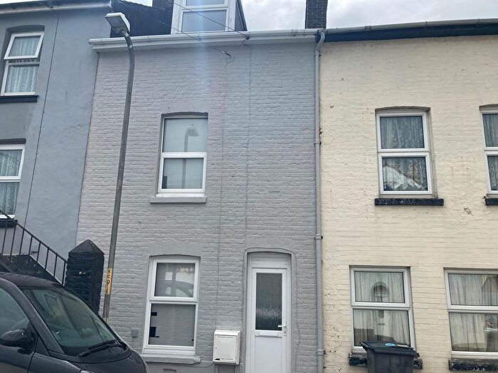 4 Bedroom Terraced House To Rent In South Road, Dover, CT17