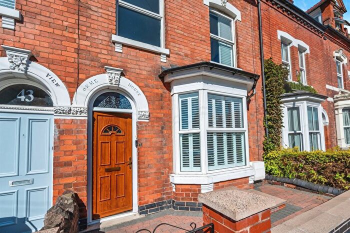 3 Bedroom Terraced House For Sale In Wylds Lane, Worcester, WR5