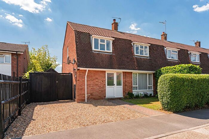 3 Bedroom Terraced House For Sale In Gould Close, North Mymms, Hatfield, AL9
