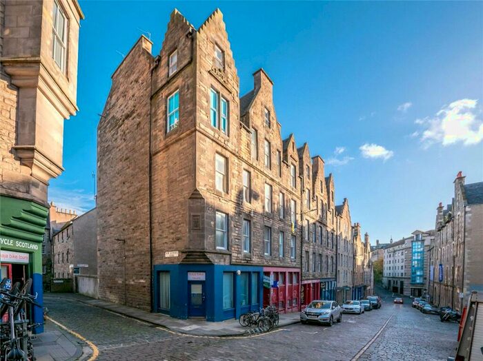 2 Bedroom Flat To Rent In Blackfriars Street, Edinburgh, EH1